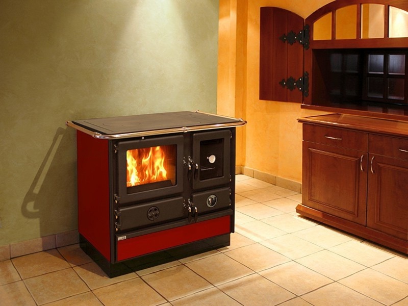 Отопительно-варочная печь с водяным контуром MBS Super Thermo Magnum 4D D Red